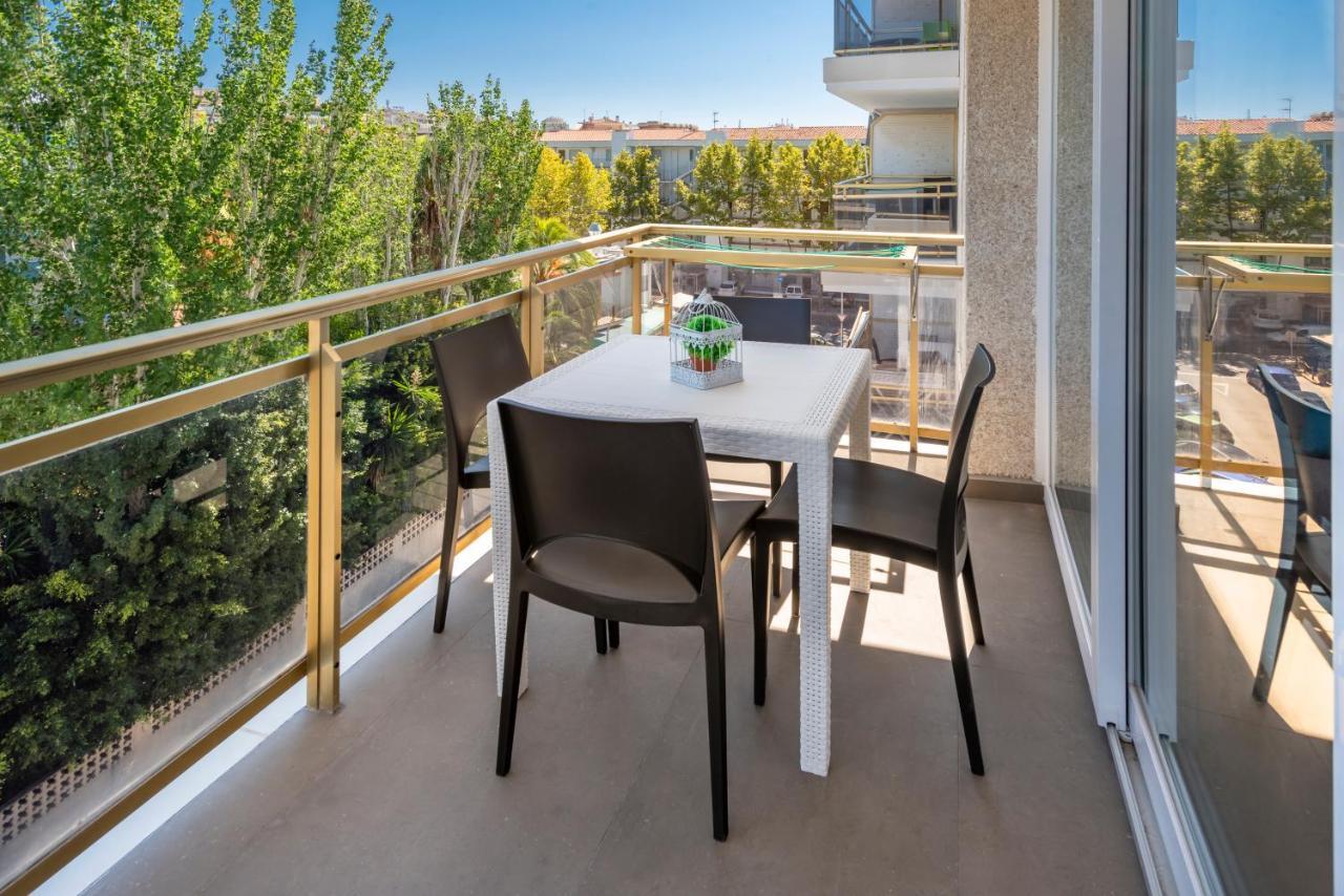Rentalmar Salou Playa Family Suites & Pool Ngoại thất bức ảnh