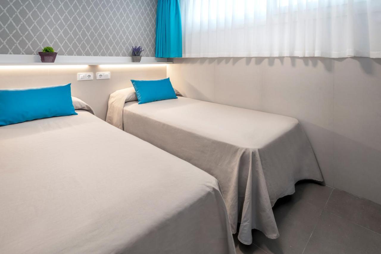 Rentalmar Salou Playa Family Suites & Pool Ngoại thất bức ảnh